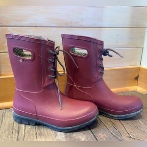 Women’s Waterproof Bogs size 8
